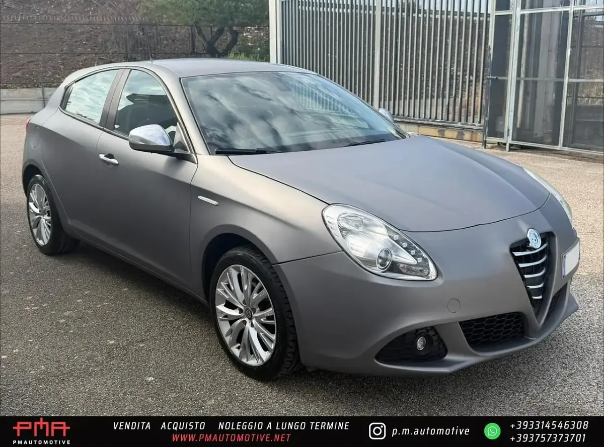 Usata Alfa Romeo Giulietta Super 120 CV (88 kW) 2017 Grigio Utilitaria