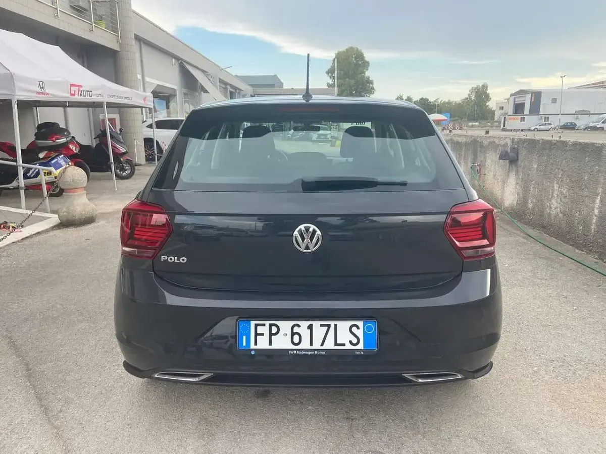 Usata VW Polo Highline 95 CV (69 kW) 2018 Grigio Utilitaria