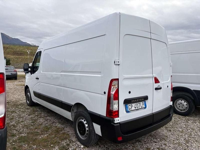 Usata Renault Master 135 CV (99 kW) 2023 Bianco Furgone