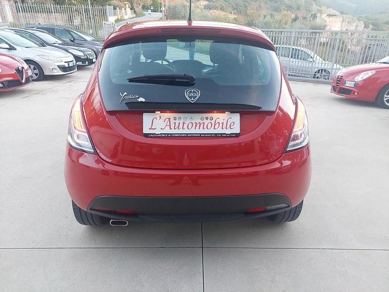 Usata Lancia Ypsilon S 95 CV (69 kW) 2015 Rosso Utilitaria
