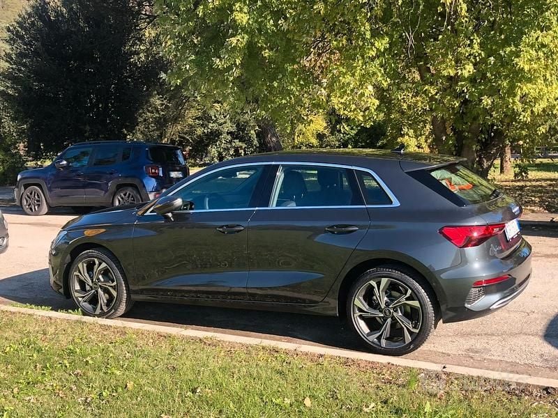 Usata Audi A3 Business 116 CV (85 kW) 2023 Grigio Berlina