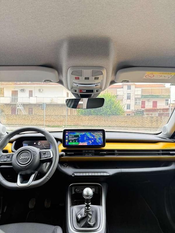 Usata Jeep Avenger Summit 101 CV (74 kW) 2023 Beige SUV