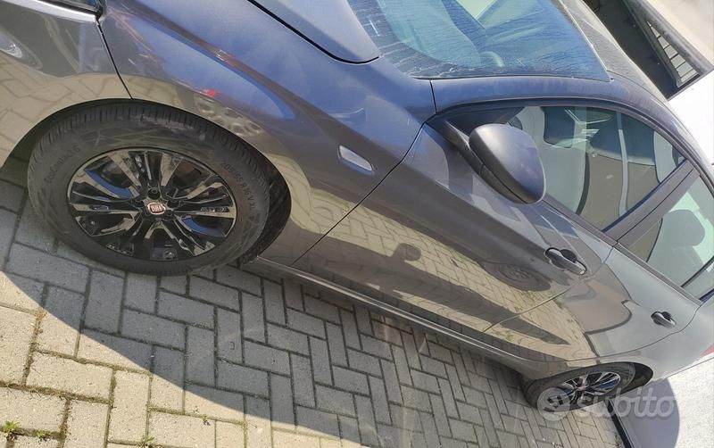 Usata Fiat Tipo Street 76 CV (55 kW) 2020 Grigio Berlina