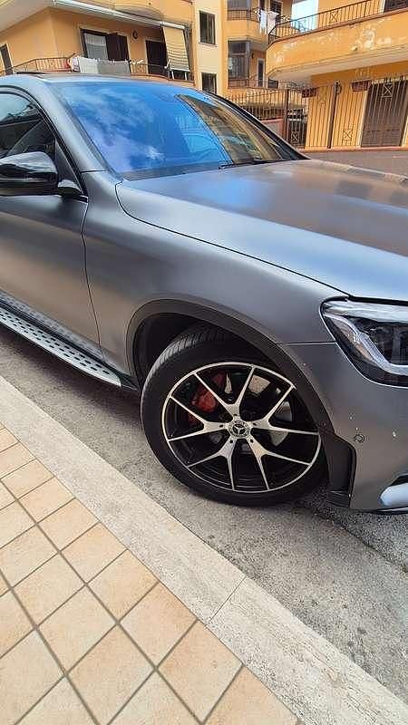 Usata Mercedes GLC300 Premium Plus 245 CV (180 kW) 2023 Coupé