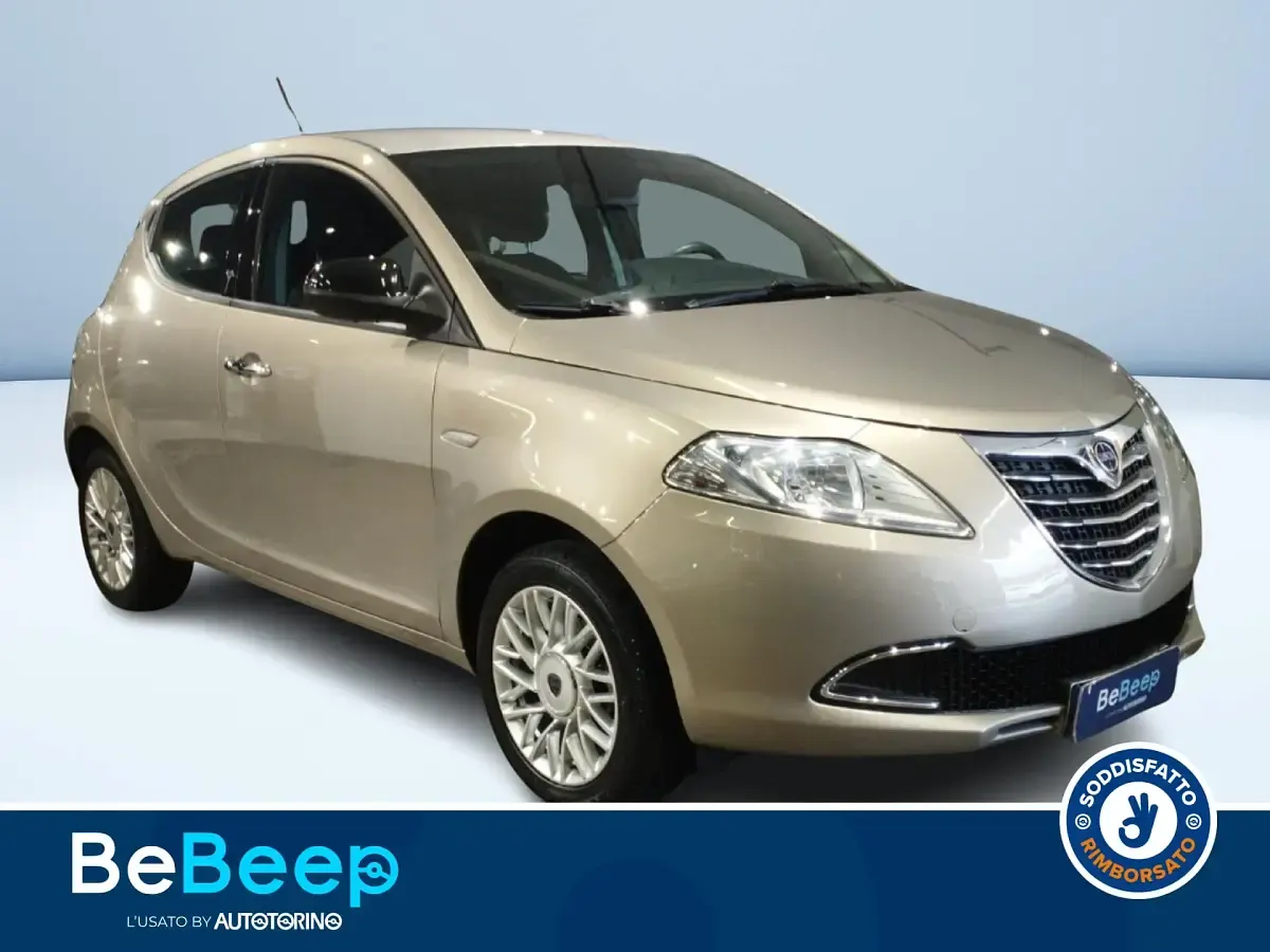Usata Lancia Ypsilon Gold 85 CV (62 kW) 2014 Beige metallizzato Utilitaria
