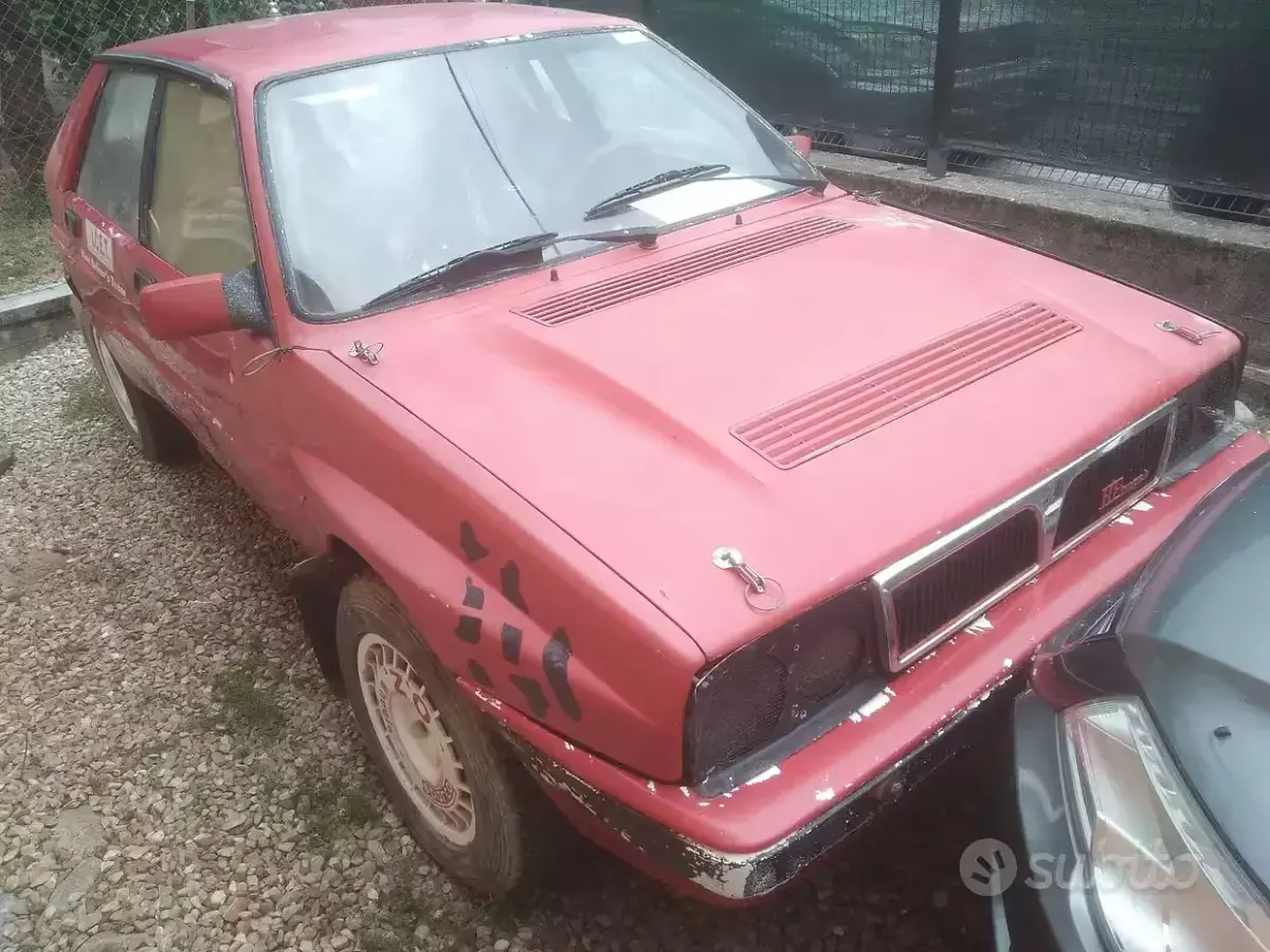 Usata Lancia Delta 181 CV (133 kW) 1988 Rosso Utilitaria