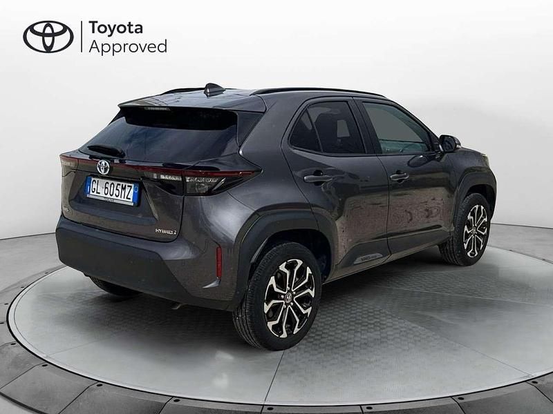 Usata Toyota Yaris Cross Trend 116 CV (85 kW) 2023 Grigio SUV