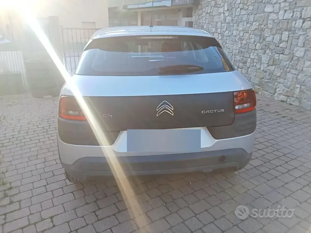 Usata Citroën C4 99 CV (72 kW) 2016 Grigio Berlina