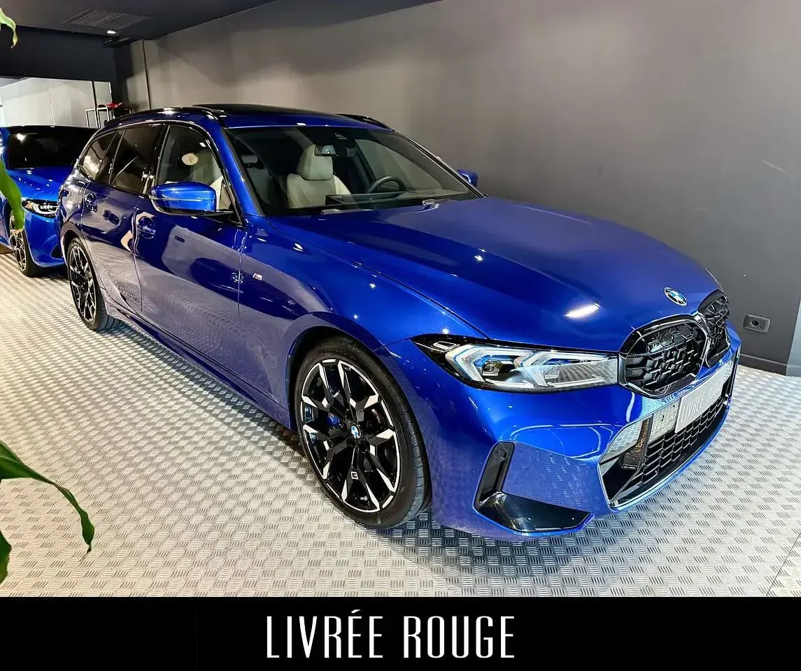 Usata BMW 330 M Sport 286 CV (210 kW) 2025 Blu/azzurro Station wagon