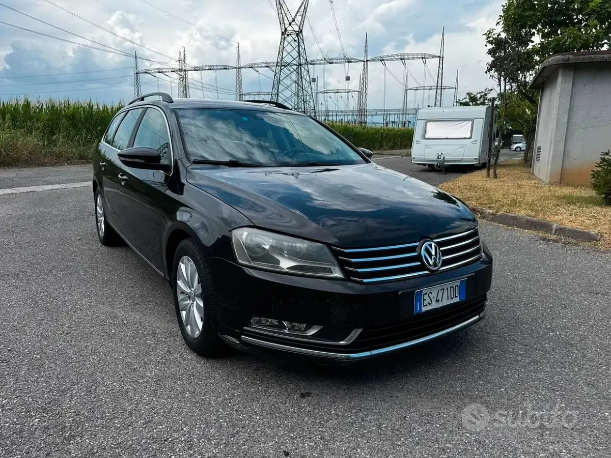 Usata VW Passat Highline 140 CV (102 kW) 2013 Nero Station wagon