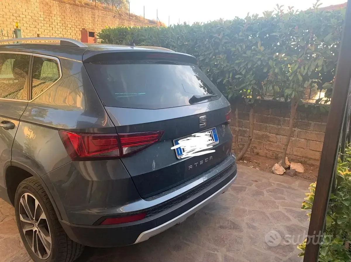Usata Seat Ateca 116 CV (85 kW) 2018 Grigio SUV