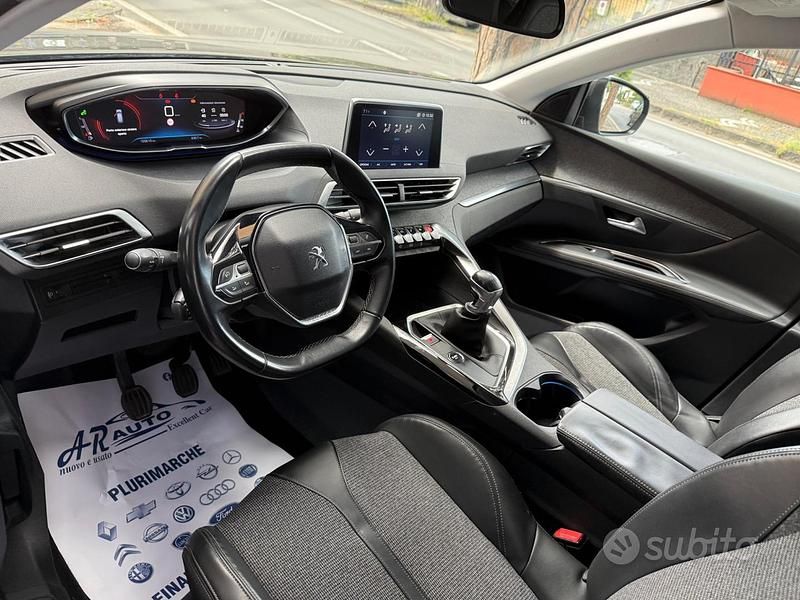 Usata Peugeot 3008 Allure 131 CV (96 kW) 2018 Verde SUV