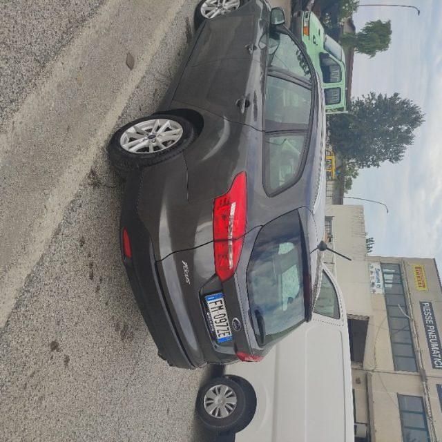 Usata Ford Focus Business Edition 150 CV (110 kW) 2018 Grigio Station wagon
