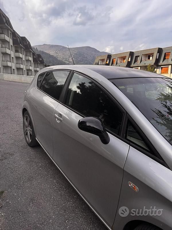 Usata Seat Leon FR 170 CV (125 kW) 2008 Grigio Berlina