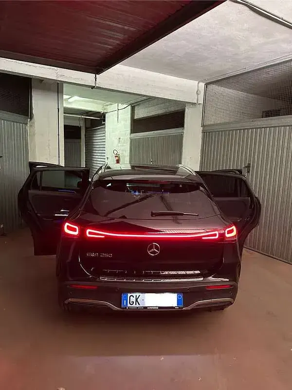 Usata Mercedes EQA250 Premium Plus 94 kW (129 CV) 2022 SUV