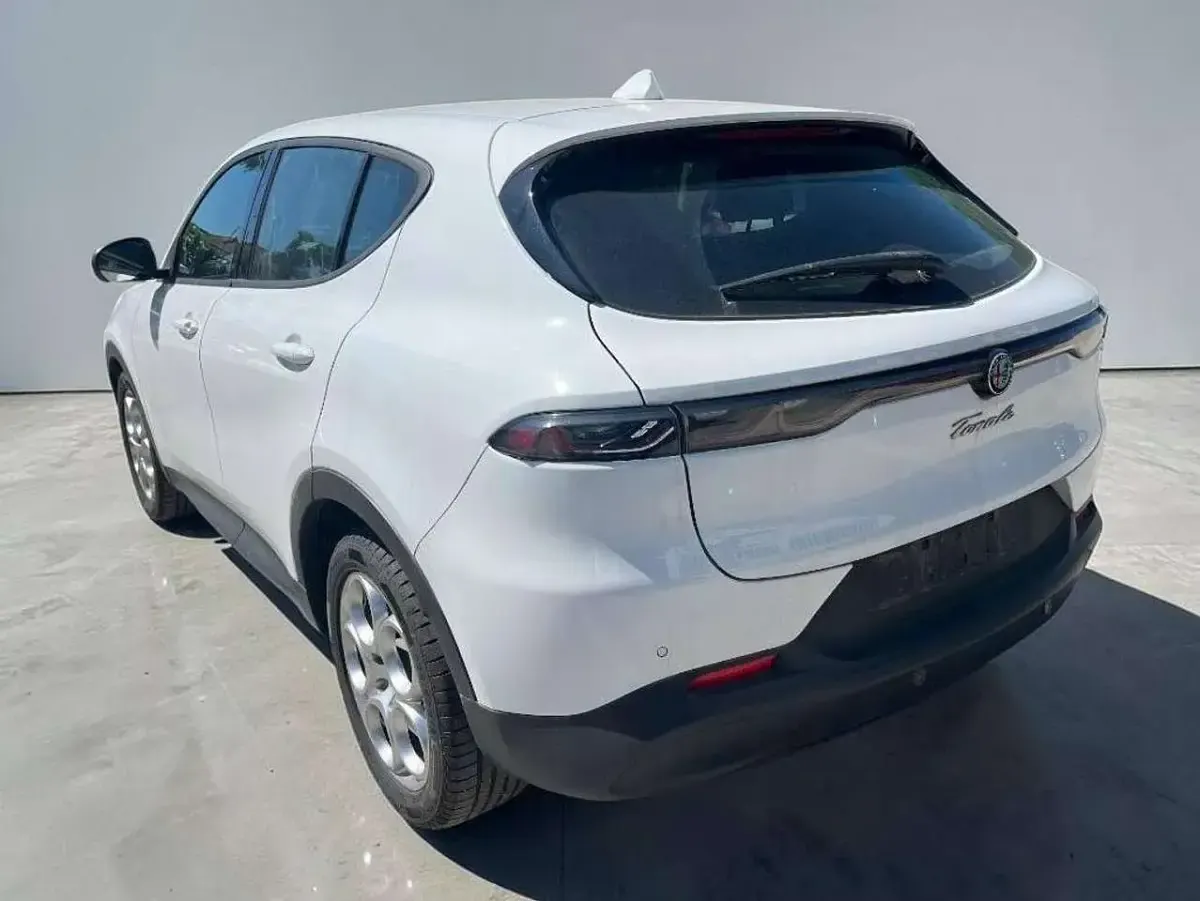 Usata Alfa Romeo Tonale Sprint 131 CV (96 kW) 2023 Bianco alfa SUV