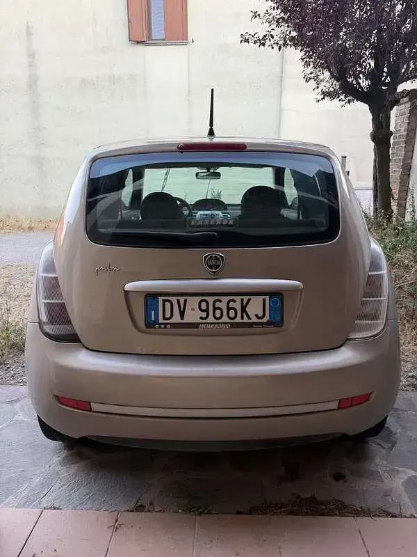 Usata Lancia Ypsilon 77 CV (56 kW) 2009 Giallo Utilitaria