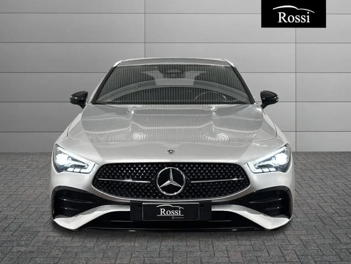 Usata Mercedes CLA180 Premium 116 CV (85 kW) 2023 Argento metallizzato Coupé
