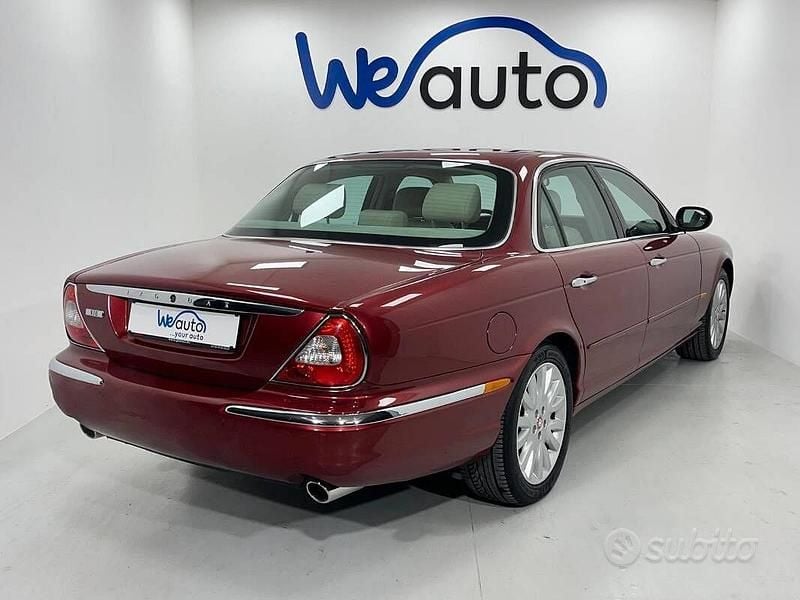Usata Jaguar XJ Sovereign 298 CV (219 kW) 2003 Rosso Berlina