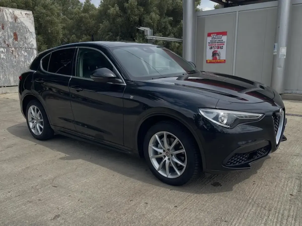 Usata Alfa Romeo Stelvio Ti 190 CV (139 kW) 2022 Nero SUV