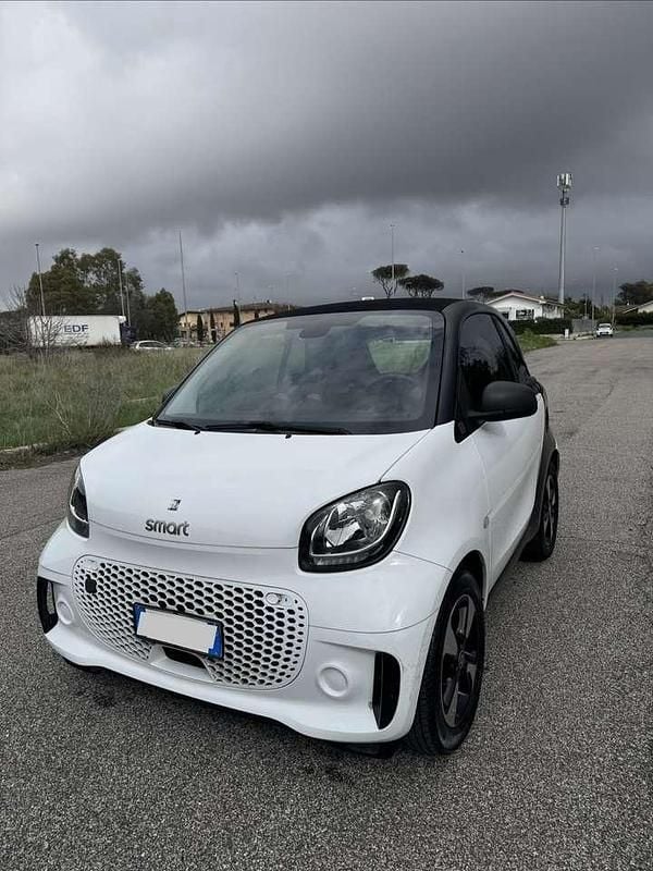 Usata Smart ForTwo Coupé 41 kW (56 CV) 2020 Bianco Utilitaria