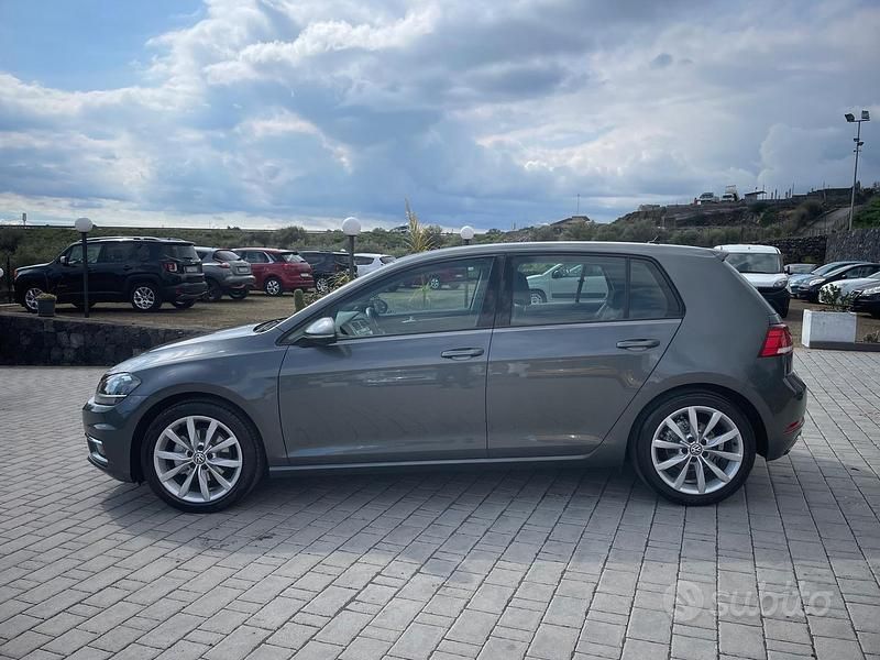 Usata VW Golf VII 116 CV (85 kW) 2019 Grigio Berlina
