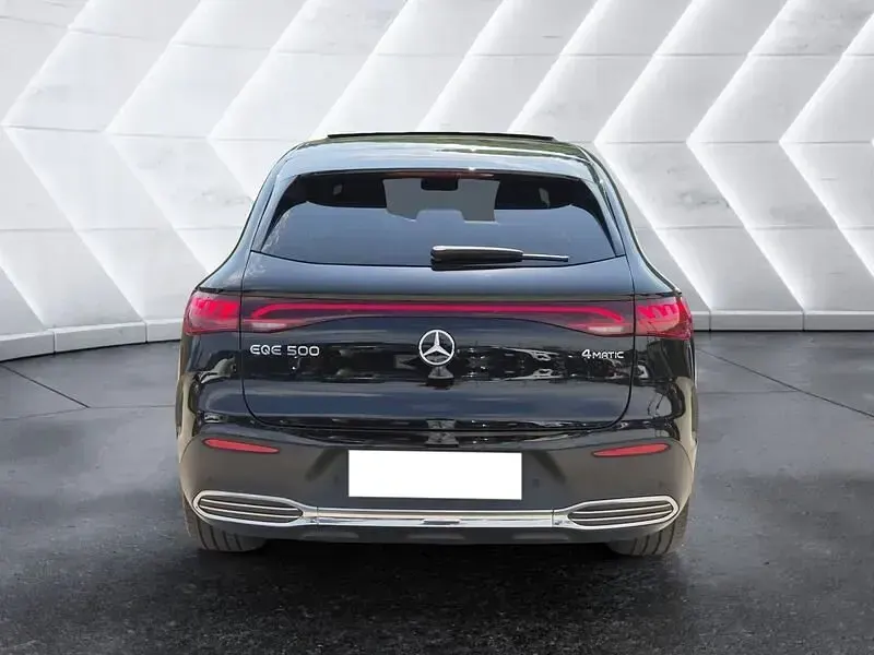 Usata Mercedes EQE500 AMG Line Premium Plus 300 kW (408 CV) 2023 Nero SUV