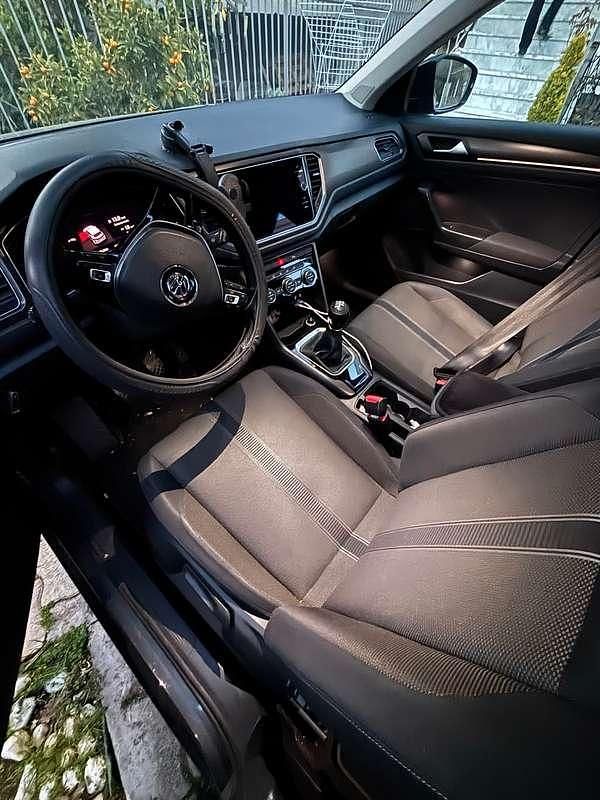 Usata VW T-Roc Style 116 CV (85 kW) 2018 Grigio SUV