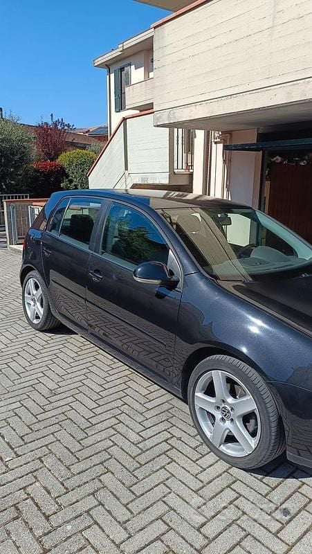Usata VW Golf IV 140 CV (102 kW) 2004 Nero Berlina