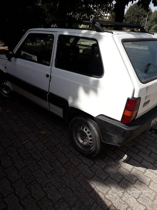 Usata Fiat Panda 4x4 44 CV (32 kW) 2003 Bianco Utilitaria