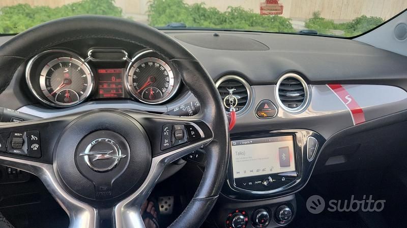 Usata Opel Adam Edition 150 CV (110 kW) 2015 Grigio Utilitaria