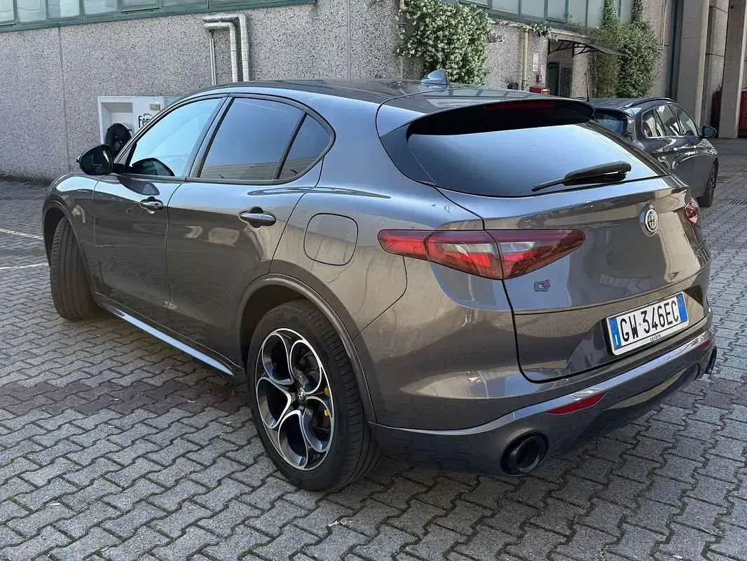 Usata Alfa Romeo Stelvio Veloce 209 CV (153 kW) 2021 Grigio SUV