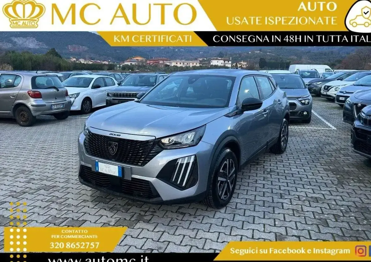 Usata Peugeot 2008 Style 101 CV (74 kW) 2025 Grigio scuro SUV