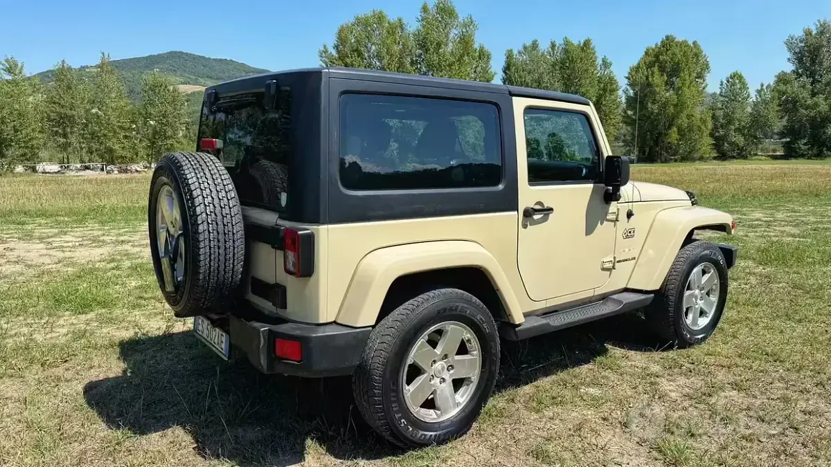 Usata Jeep Wrangler Sahara 199 CV (146 kW) 2010 SUV