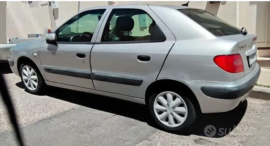 Usata Citroën Xsara 75 CV (55 kW) 2001 Grigio Berlina