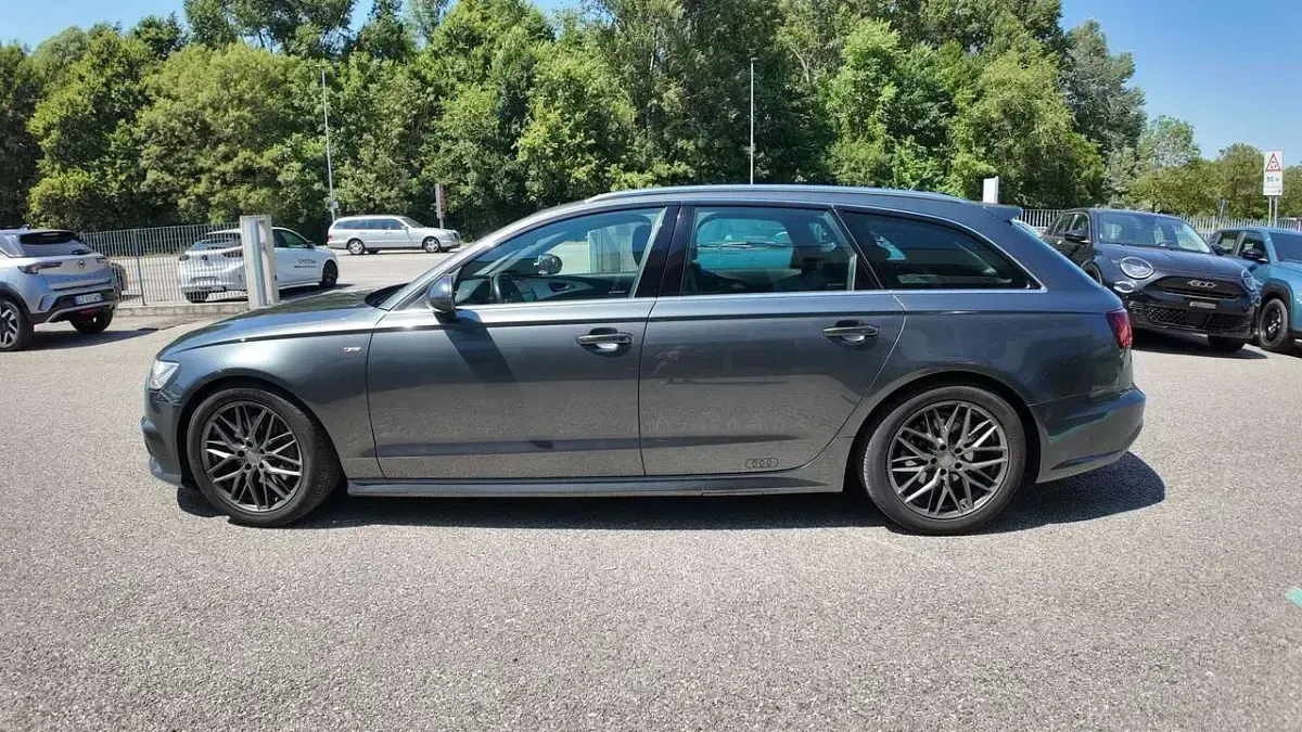 Usata Audi A6 Business 190 CV (139 kW) 2018 Grigio Berlina