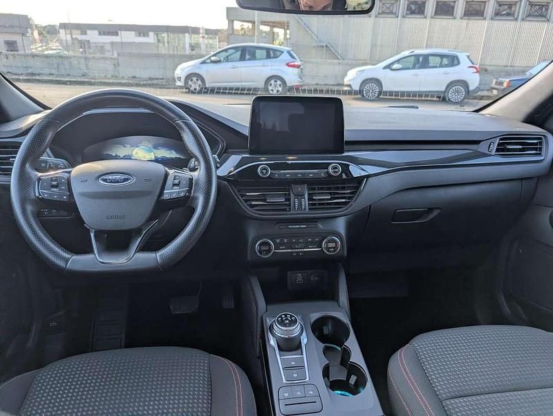 Usata Ford Kuga ST-Line 120 CV (88 kW) 2022 Nero SUV