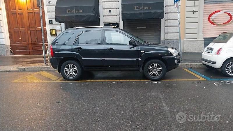 Nero Usata 2007 Kia Sportage Active SUV | 3200 € (Super prezzo) - Immagine 1/4