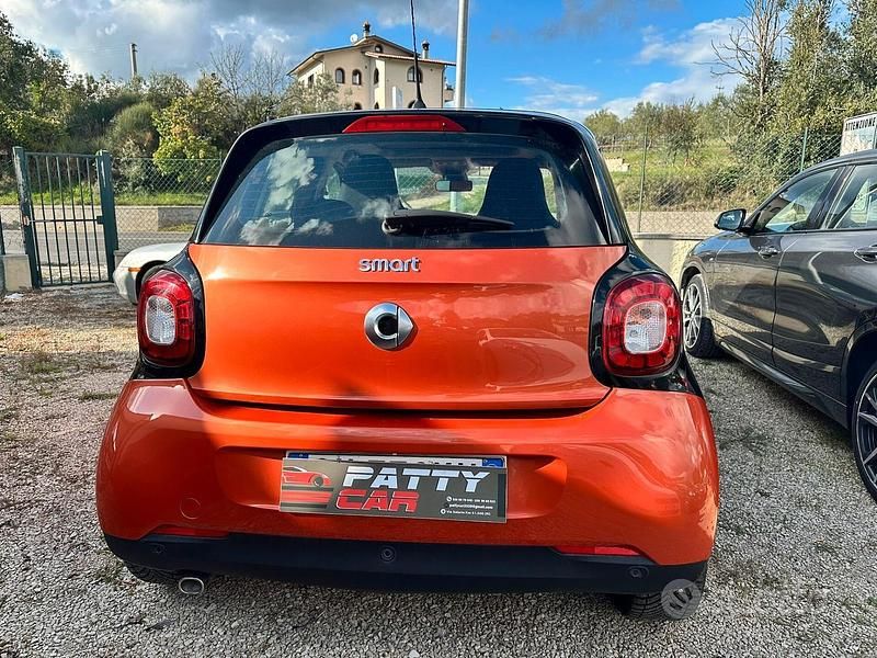 Usata Smart ForFour Passion 90 CV (66 kW) 2017 Arancione Utilitaria