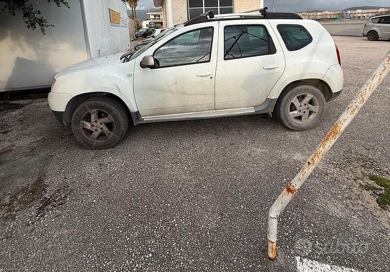 Käytetty Dacia Duster 107 HP (78 kW) 2011 Valkoinen Katumaasturi