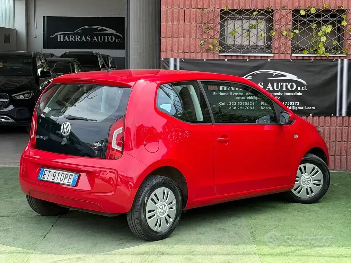 Usata VW up! Highline 68 CV (50 kW) 2014 Rosso Utilitaria