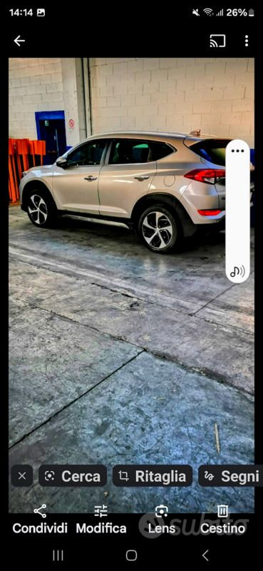 Grigio Usata 2017 Hyundai Tucson SUV | 15.000 € (Buon prezzo) - Immagine 1/1