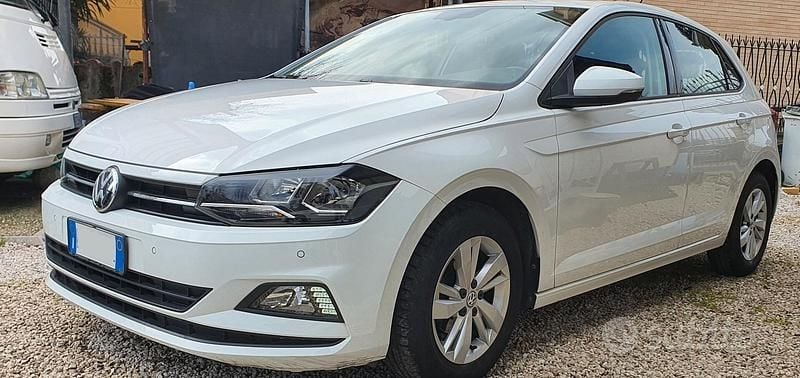 Usata VW Polo Comfortline 75 CV (55 kW) 2018 Bianco Utilitaria
