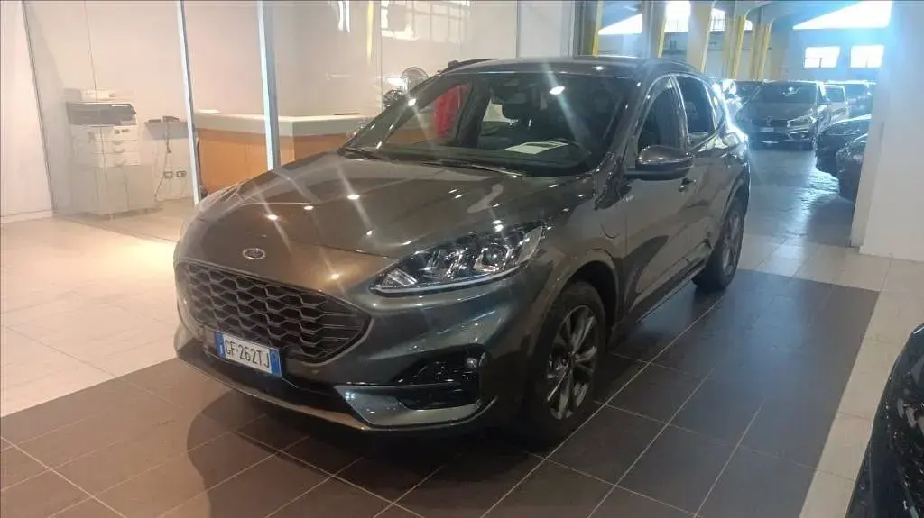 Usata Ford Kuga ST-Line 225 CV (165 kW) 2021 Grigio SUV