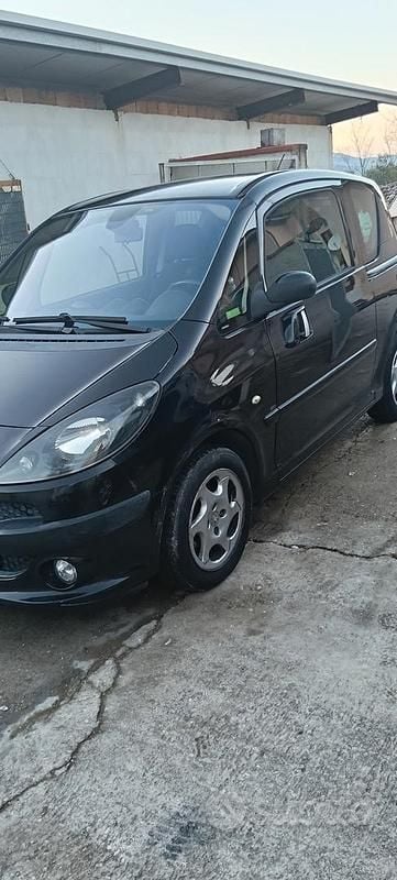 Usata Peugeot 1007 2005 Nero Monovolume