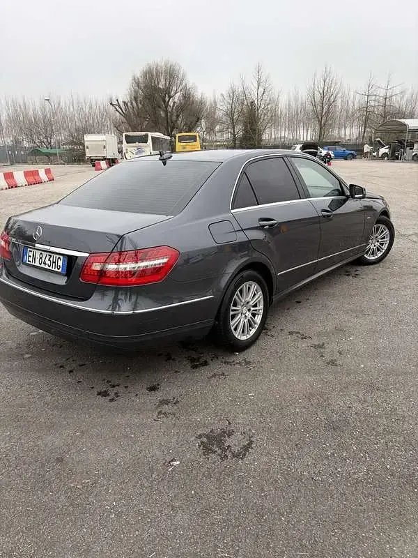 Usata Mercedes E220 Avantgarde 170 CV (125 kW) 2011 Berlina