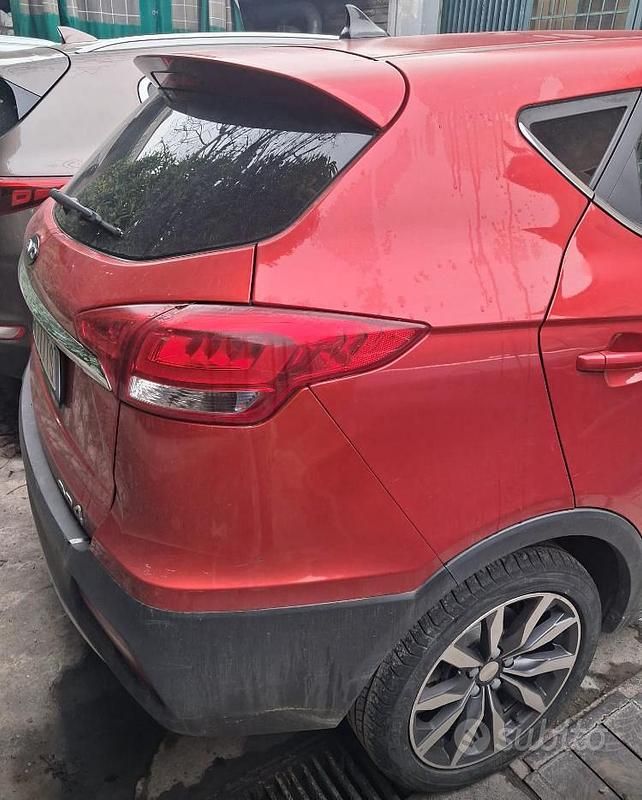 Usata EVO Evo 4 106 CV (77 kW) 2023 Rosso SUV