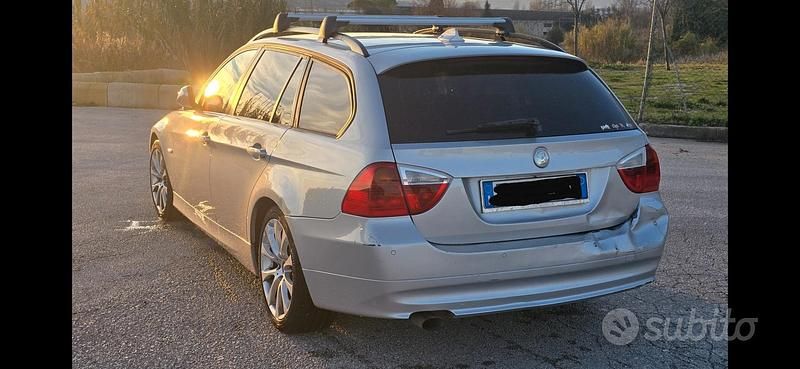 Begagnad BMW 320 177 HK (130 kW) 2007 Grå Kombi
