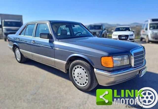 Usata Mercedes 300 SE 179 CV (131 kW) 1990 Blu Berlina