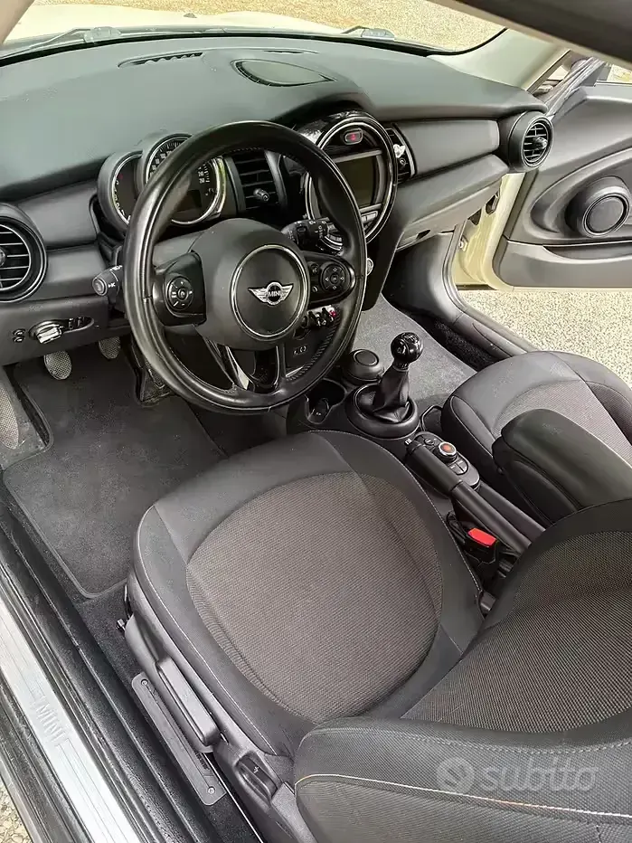 Usata Mini ONE 95 CV (69 kW) 2017 Bianco Utilitaria